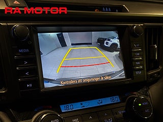 SUV Toyota RAV4 15 av 25