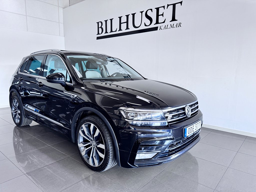 Volkswagen Tiguan 2.0TDI 4WD*Panorama*R-Line*Läder* 1 Ägare