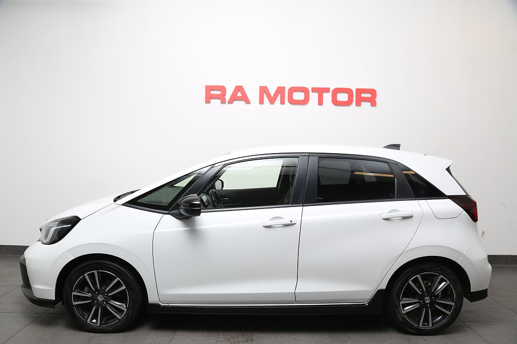 Honda Jazz e:HEV 1,5 e-CVT Hybrid Advance Sport Aut Navi Kamera 2024