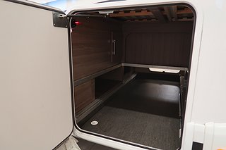 Husbil-integrerad Kabe TMI 810 LXL 11 av 40
