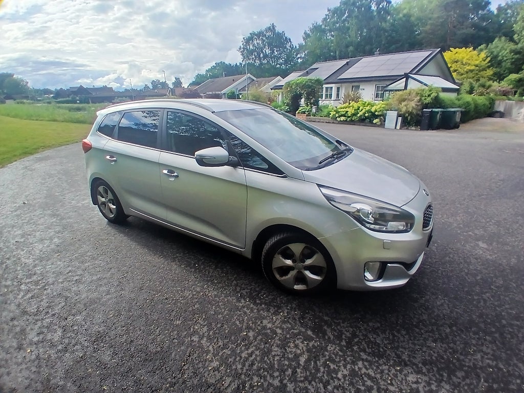 Kia Carens 1.7 CRDi GLS 