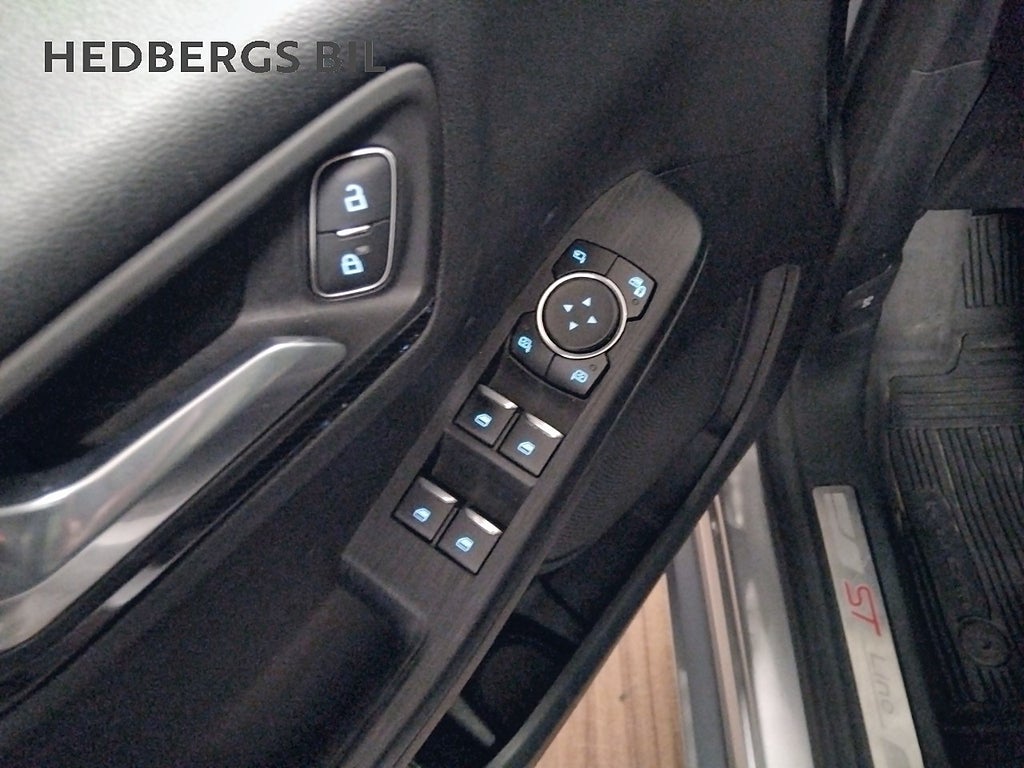 Ford Kuga CX482E ST-LINE MUY AUTOMAT 2WD thumbnail