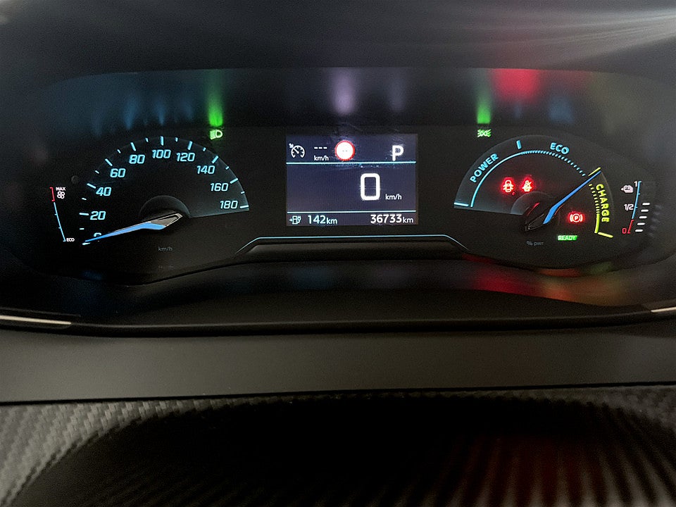 Bild på Peugeot E-2008 Active 50kWh 136hk Aut - CARPLAY, BACKSENSORER