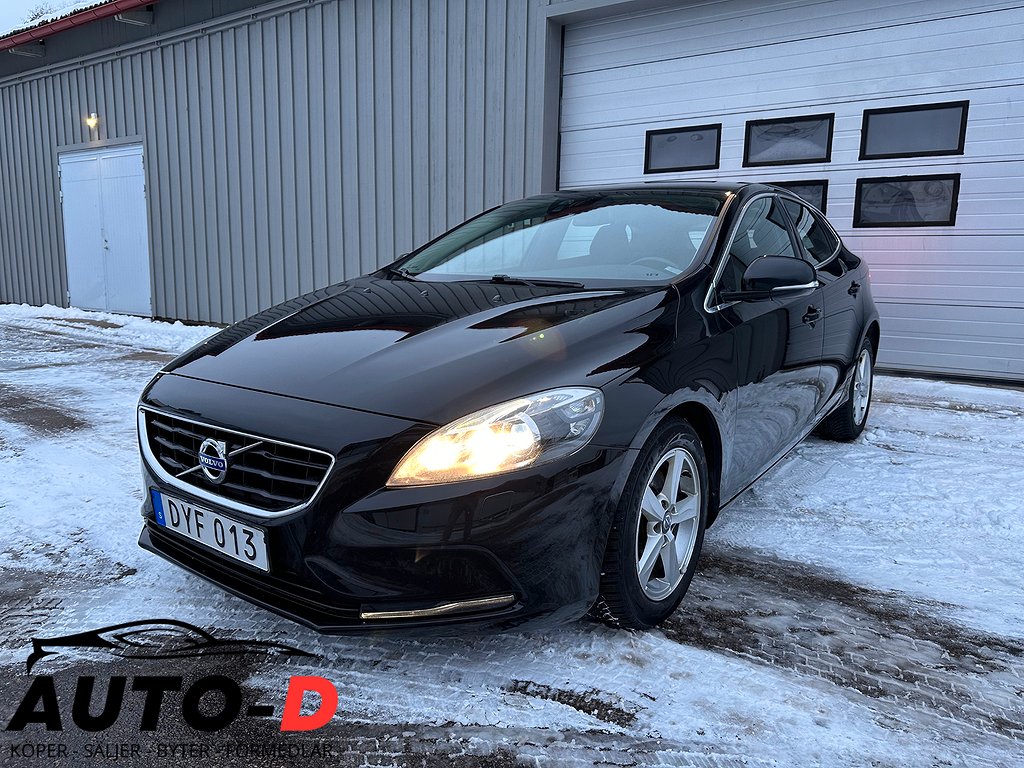 Volvo V40 D2 115hk Powershift Momentum/P-värmare/Bluetooth 