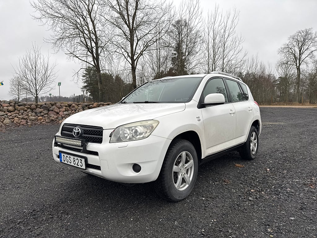 Toyota RAV4 2.2 D-4D 4x4 6-vxl 4WD 16.900 mil Diesel