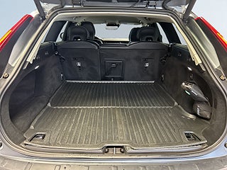 Volvo V90 Cross Country D4 AWD Automat Drag/Kamera/P-Värmare/M-Värmare/S&V-Däck – bild 12