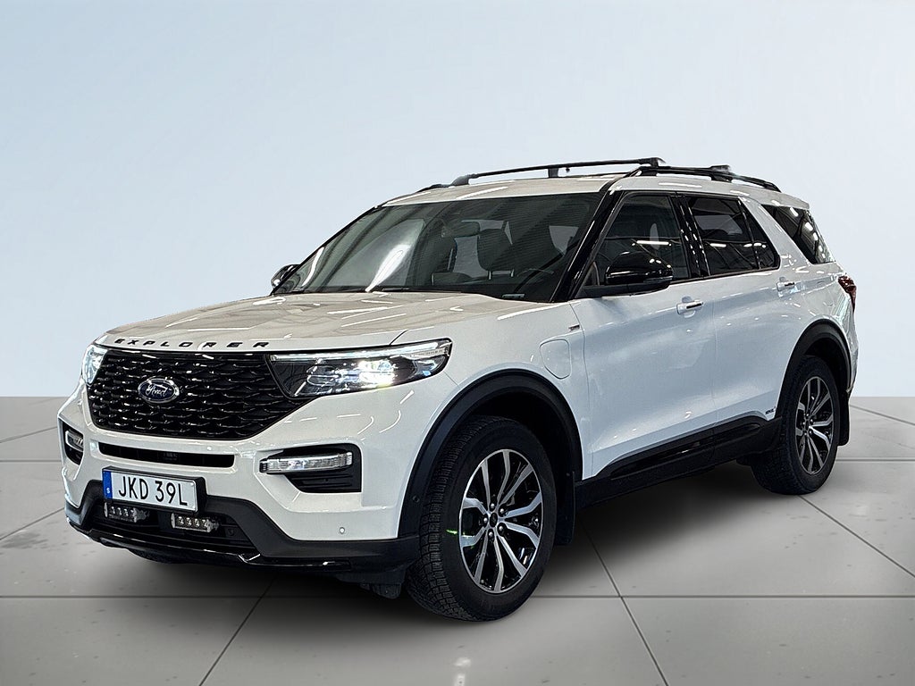 Ford Explorer Plug-In Hybrid SelectShift/VÄLUTRUSTAD/360/S&V-hjul
