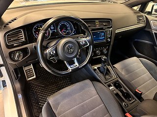 Volkswagen Golf R-line 1.4 TSI SoV-däck/Psens/Sportstolar