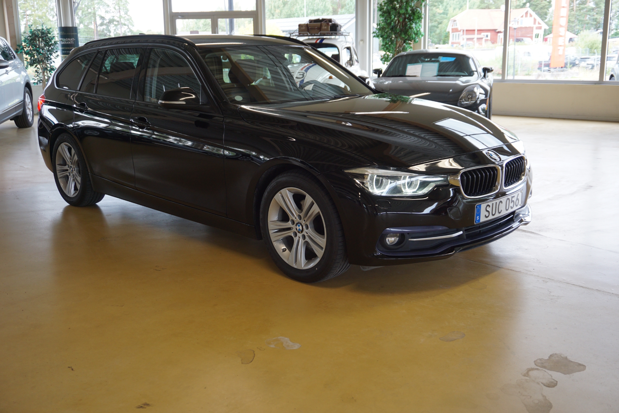 BMW 320 2019, bild 2/45