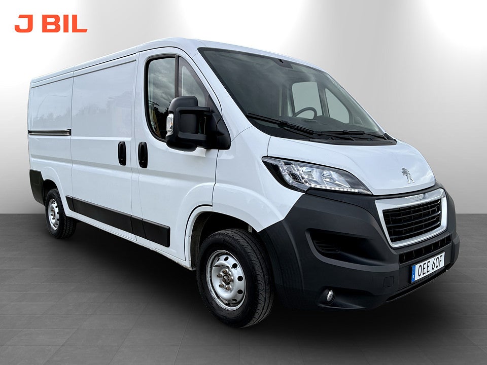 Peugeot Boxer PRO+ 2.2 BHDi 140hk L2H1 3-SITS B-KAMERA DRAG