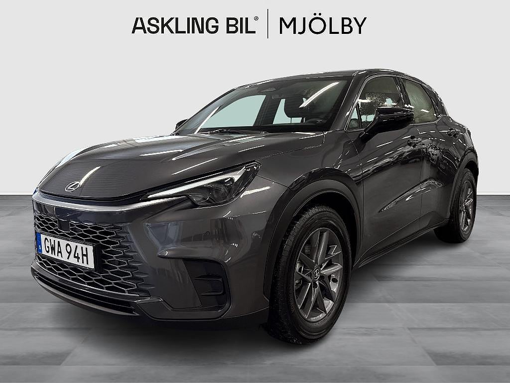 Lexus LBX 1.5 Hybrid 136hk Vinterhjul Moms
