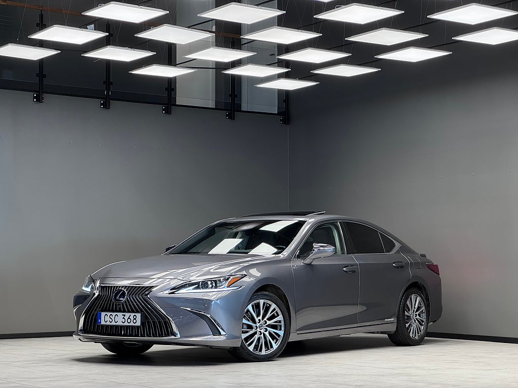 Lexus ES 300h 2.5 E-CVT Executive / 360° / ML / Tacklucka 