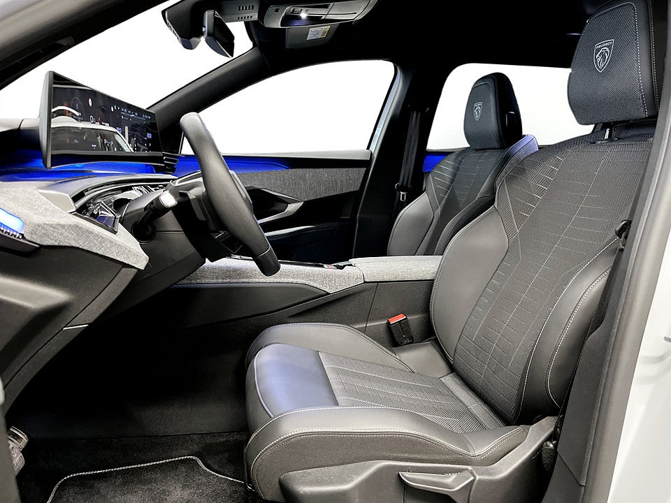 Bild på Peugeot 5008 GT Hybrid 145hk Aut 7-SITS B-KAMERA CARPLAY