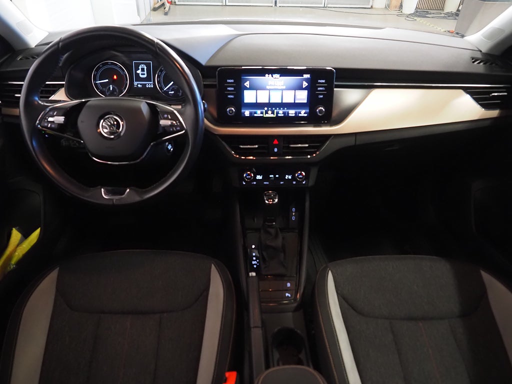 Skoda Scala 1.0 TSI 110hk Style Automat Carplay 17" 2021
