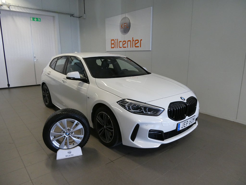 BMW 118I  M Sport Automat-Rattvärme-SoV-PDC