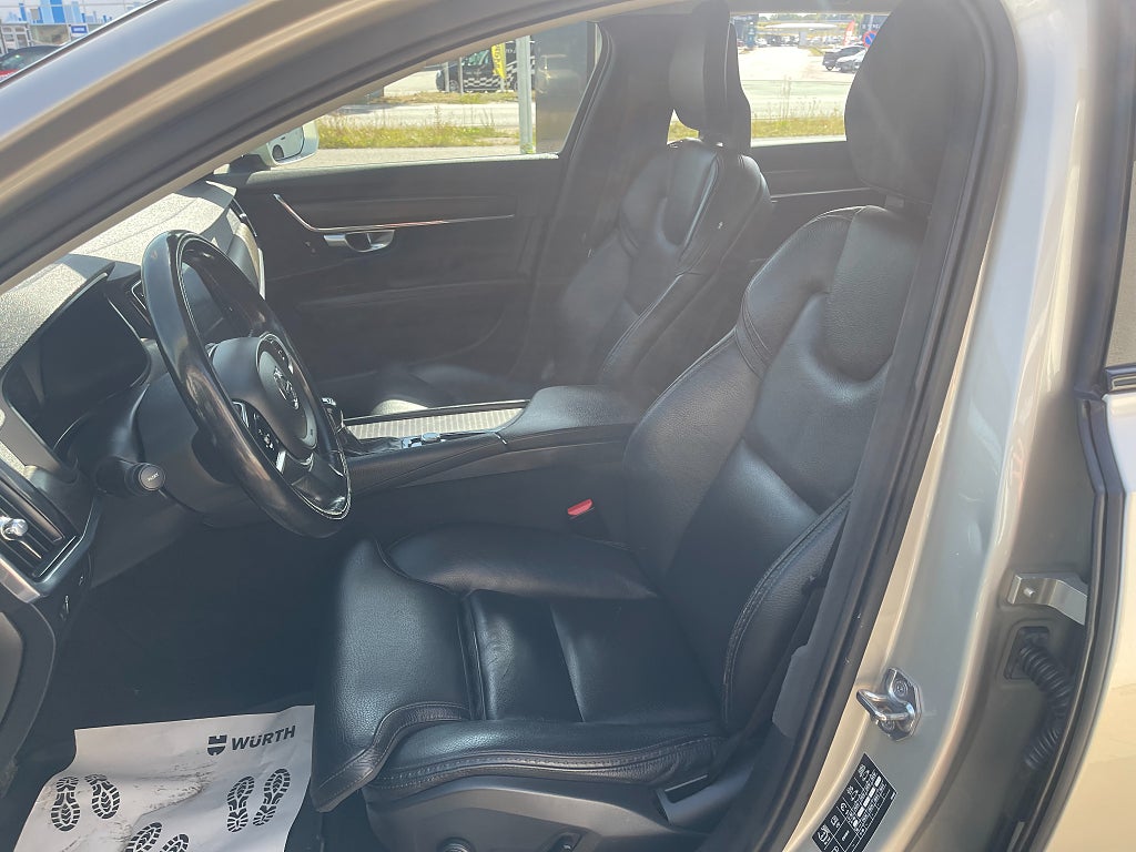 Volvo V90 Cross Country D4 AWD Pro 190 hk Välutrustad