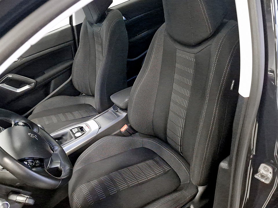 Bild på Peugeot 308 sw SW Allure 1.2 PT 130hk PANORAMA
