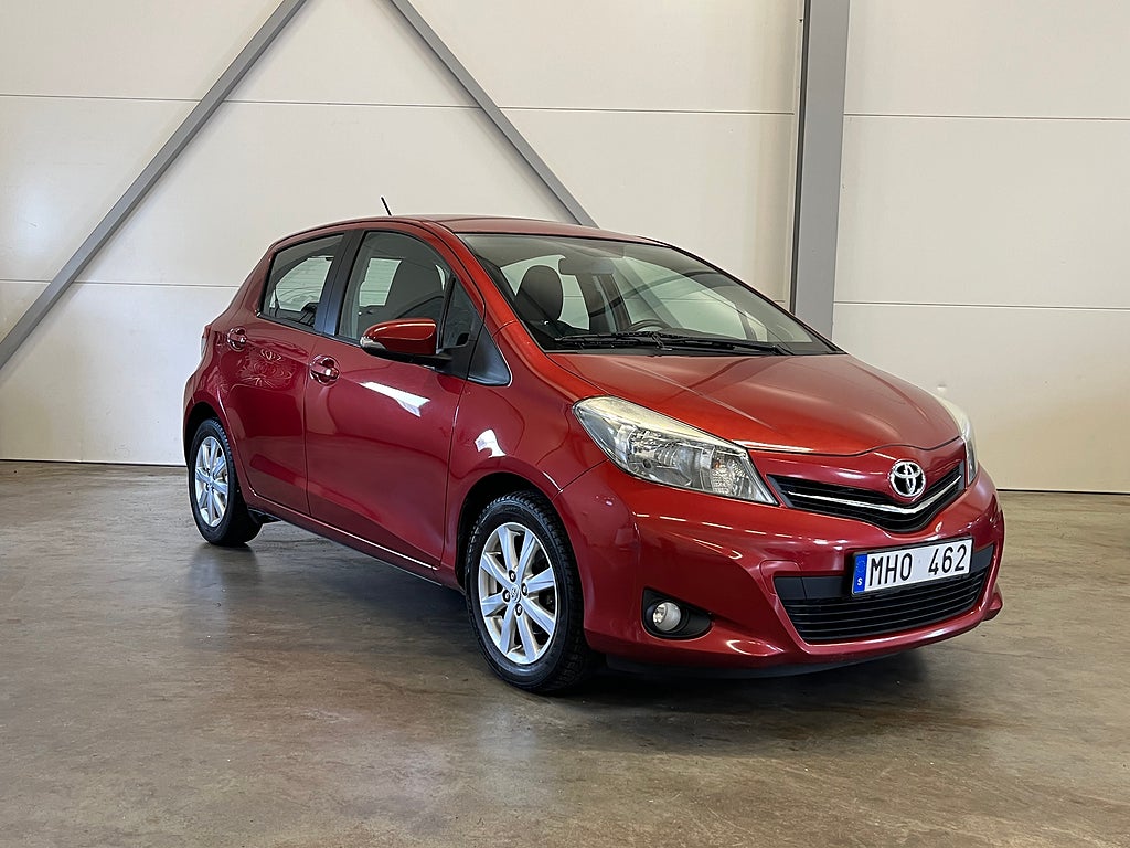 Toyota Yaris 5-dörrar 1.33 Dual VVT-i Active Backkamera 99hk