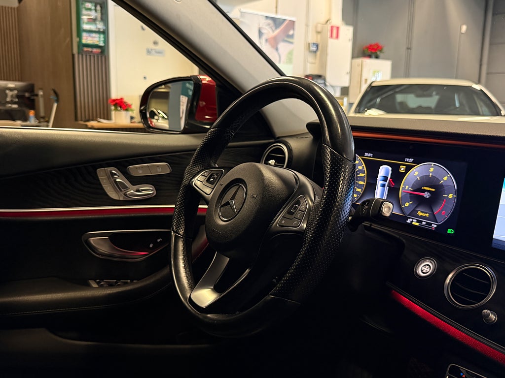 Mercedes-Benz E 2018 - miniatyr 16