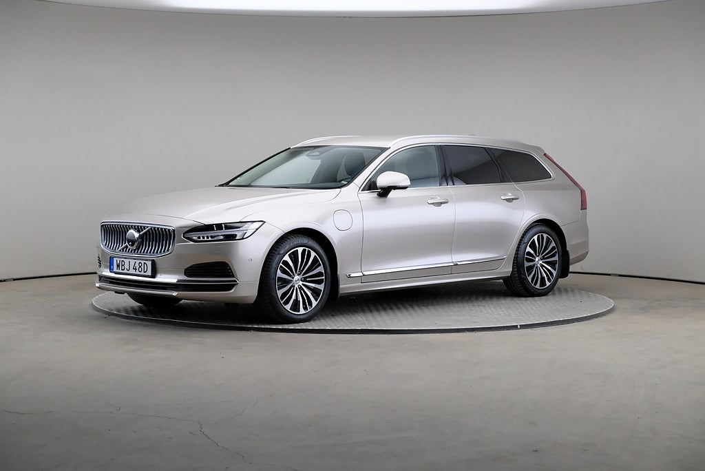 Volvo V90 Recharge T6 350hk AWD Core Edition Läder H/K