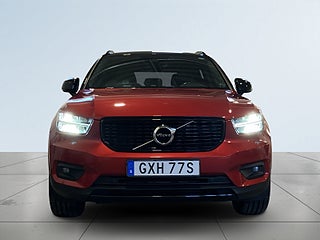 Volvo XC40 D4 AWD Geartronic R-Design Drag Navi Kamera Skinn S&V