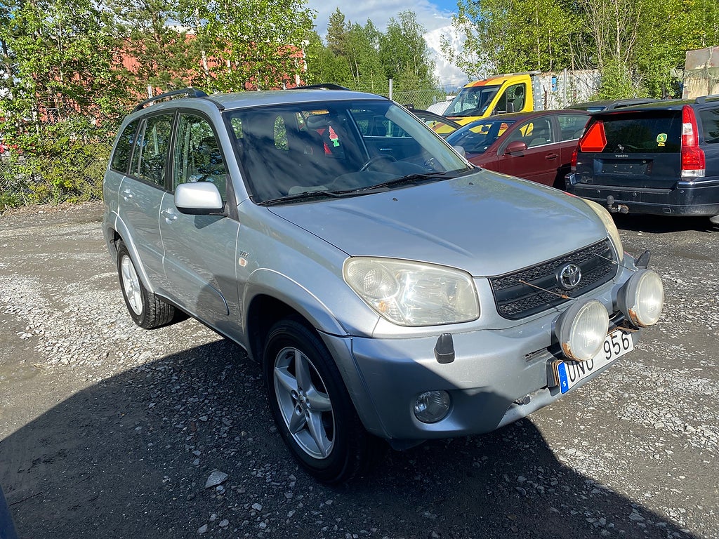 Toyota RAV4 5-dörrar 2.0 VVT-i 4x4