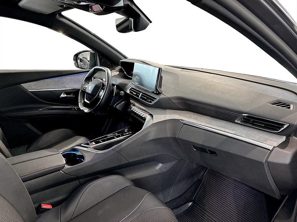 Bild på Peugeot 5008 GT 1.2 PT 130hk Aut 7-SITS B-KAMERA CARPLAY