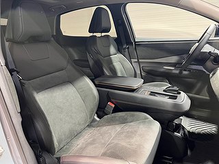 SUV Nissan Ariya 6 av 20