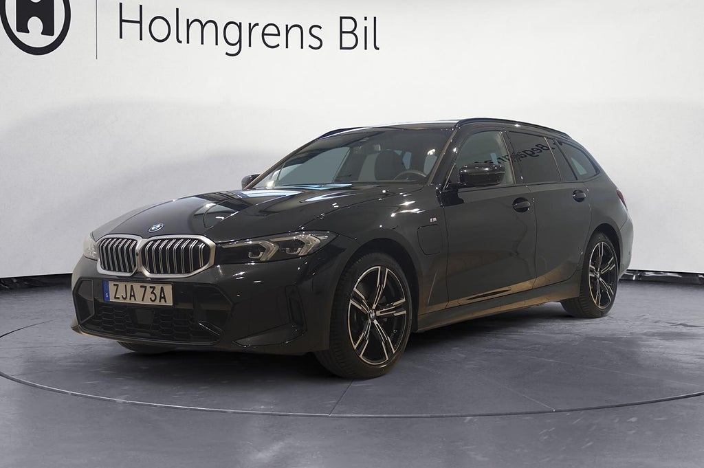 BMW 330e xDrive Touring M Sport Business Edition Rattvärme H K Dragkrok |