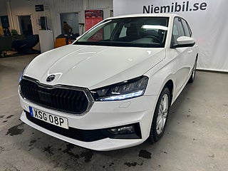 Skoda Fabia 1.0 TSI Style MOMSAD/Farthållare/M-värm/S&V-Däck