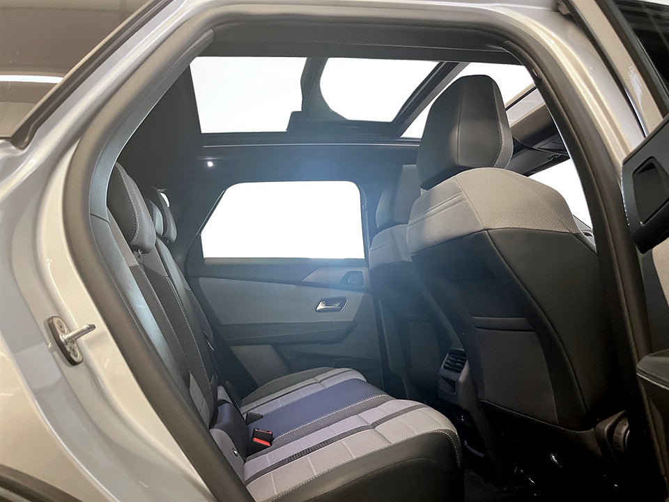Bild på Opel Grandland X GS Hybrid 145hk Aut PANO B-KAMERA RATTVÄRME