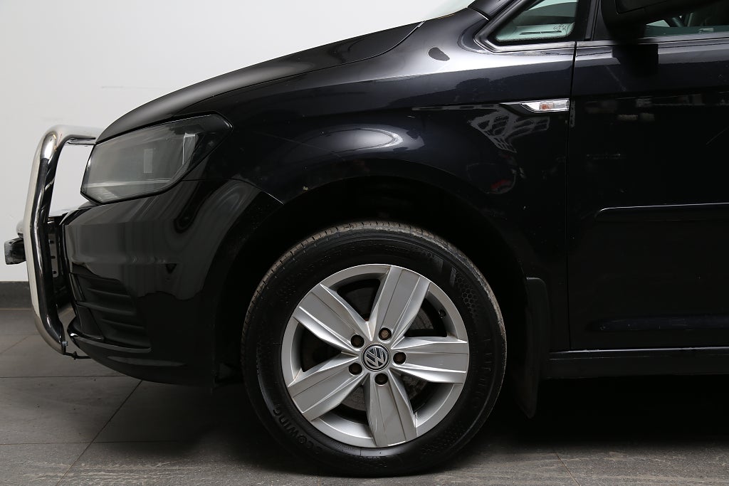 Volkswagen Caddy Maxi Van 2,0 TDI 4Motion 122hk Skåp Värmare Drag Ny Kamrem 2017