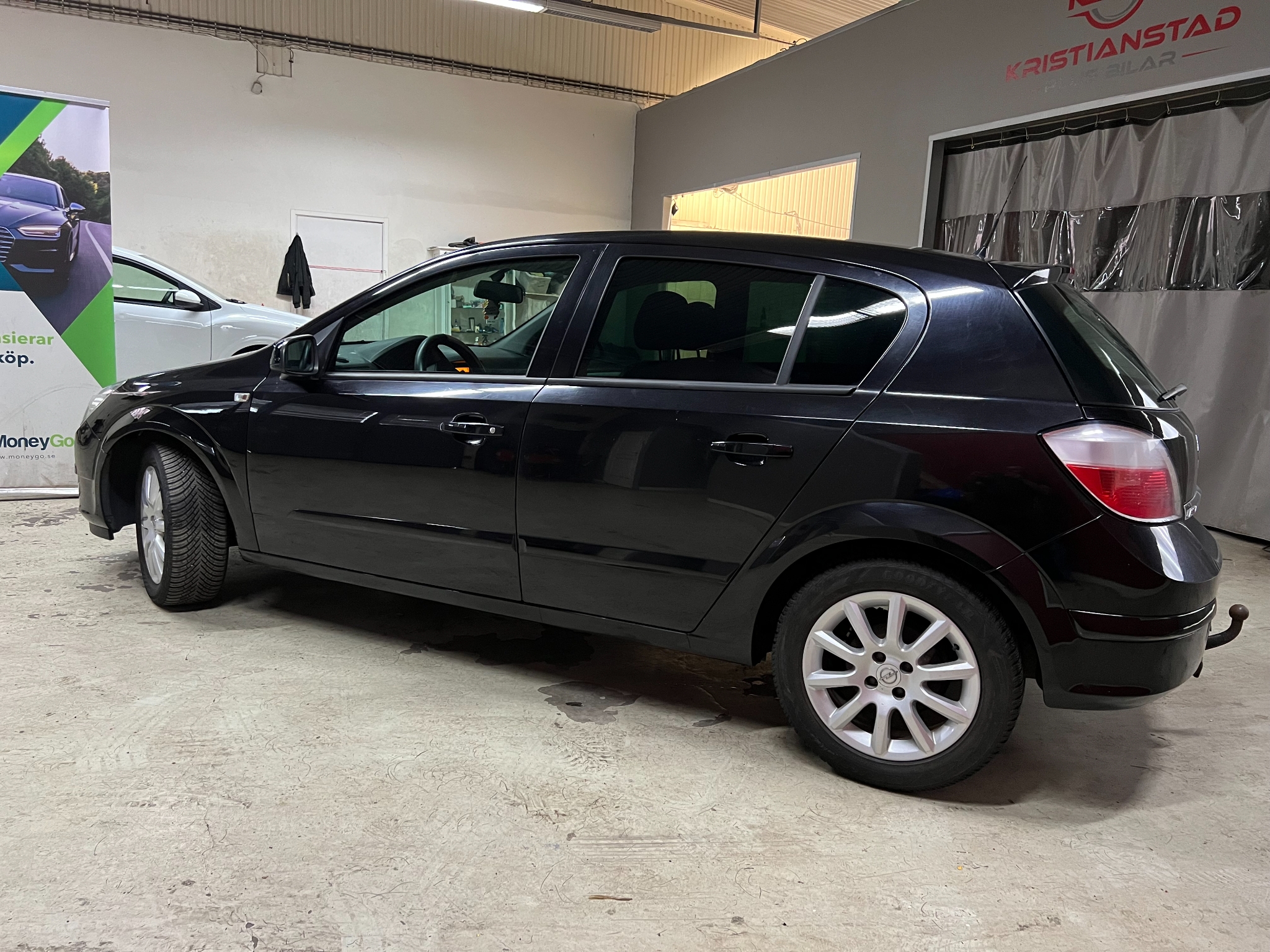 Opel Astra 1.6 Twinport ECOTEC 2004, bild 3/35