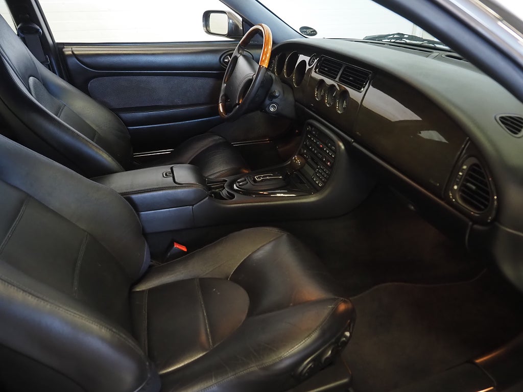 Jaguar XKR 363hk Supercharged | Bra skick | 1 ägare sedan 2001 | 1998
