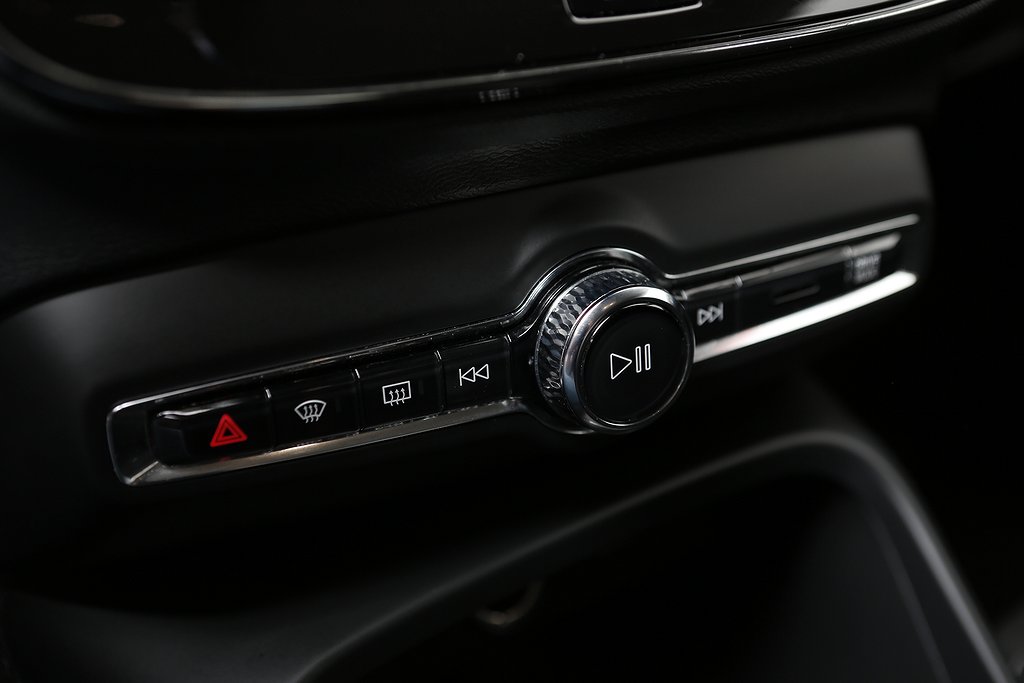 Volvo XC40 D3 150hk Momentum Advanced Edition AWD 2020