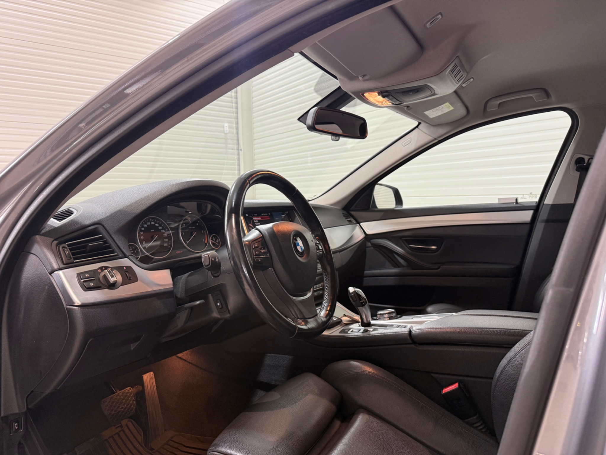 BMW 520d 2017, bild 5/10
