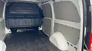 Transportbil - Skåp Mercedes-Benz Vito 17 av 20