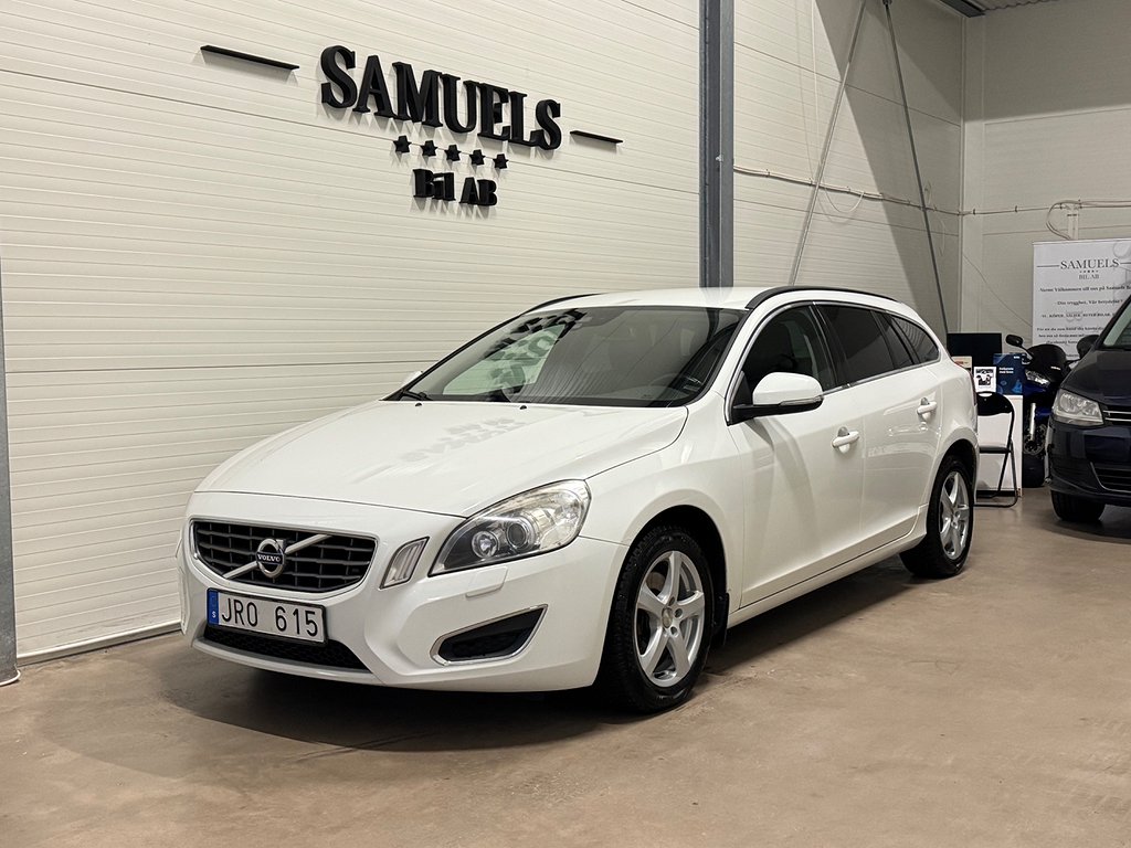 Volvo V60 T3 Momentum Välvårdad 