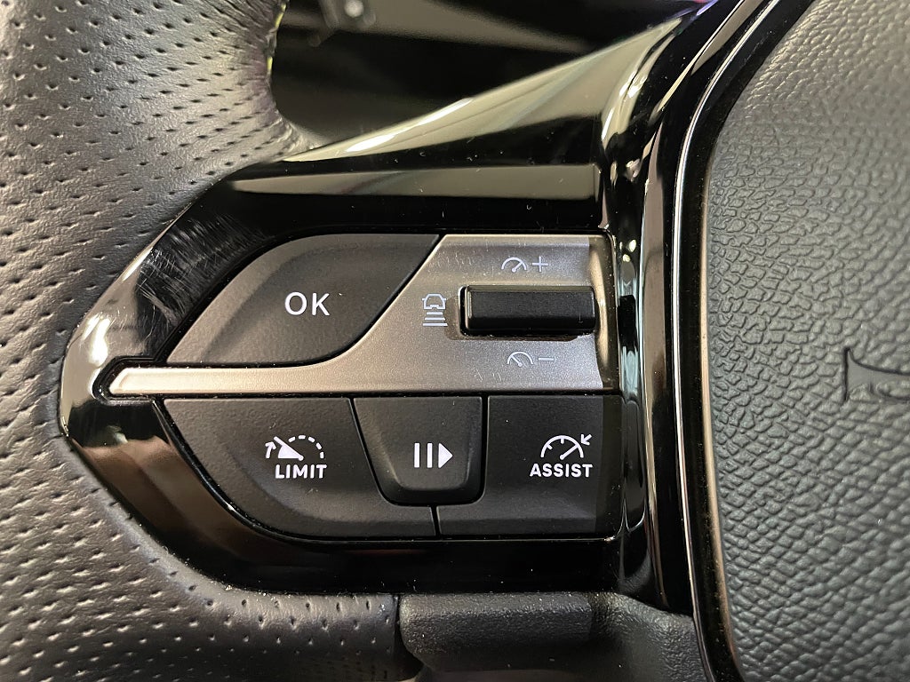 Bild på Peugeot 308 SW GT 1.2 PT 130hk Aut - CARPLAY, BACKKAMERA