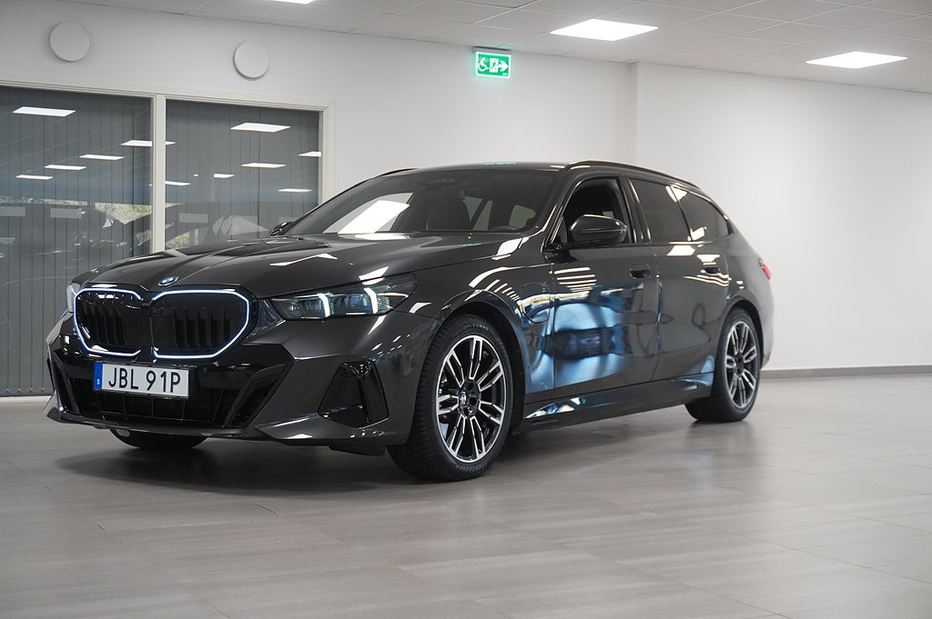 BMW 530e xDrive Touring 4,45% ränta M Sport Business Ed Drag DA Pro H K