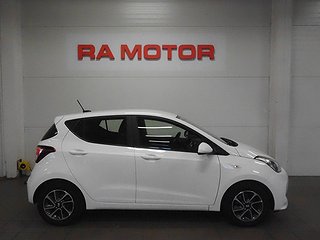 Halvkombi Hyundai i10 4 av 20