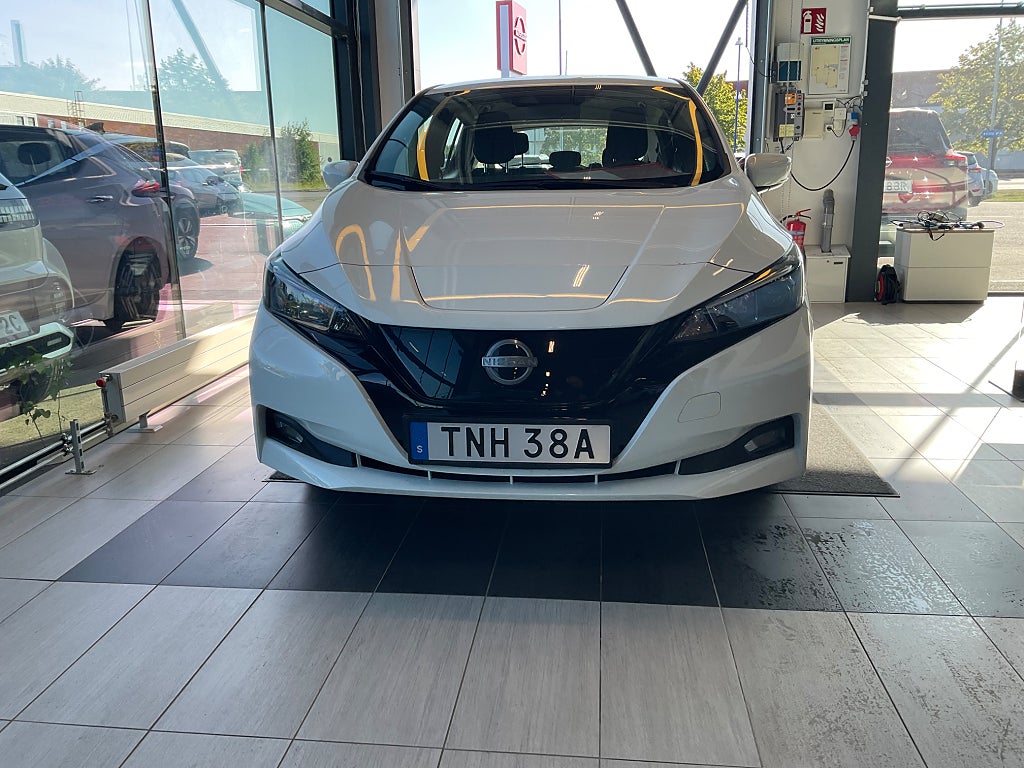 Nissan Leaf N-Connecta 39 kWh 360-kamera 