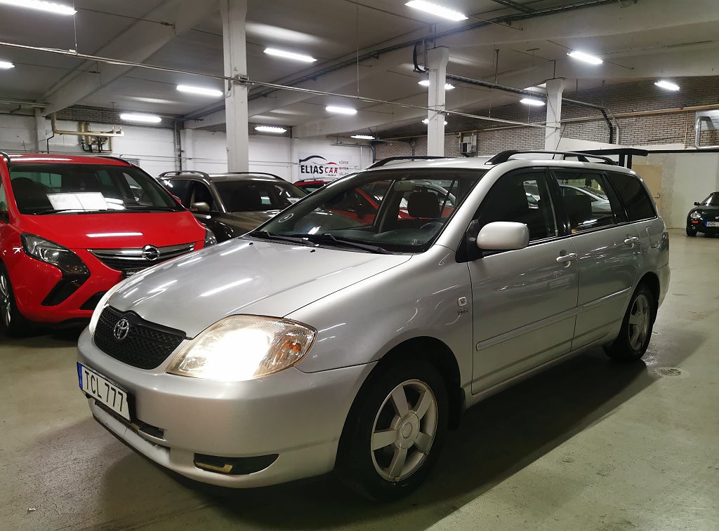 Toyota Corolla Kombi 1.6 VVT-i & Nybesiktad 