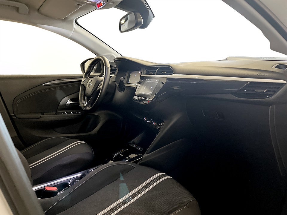 Bild på Opel Corsa-e D&T 50kWh 136hk Aut B-KAMERA CARPLAY