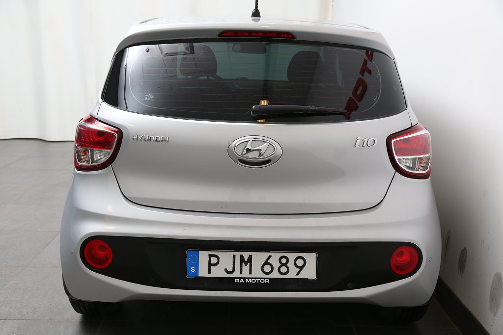 Hyundai i10 1,0 67hk Premium Automat Klima P-sensor Bluetooth 2017