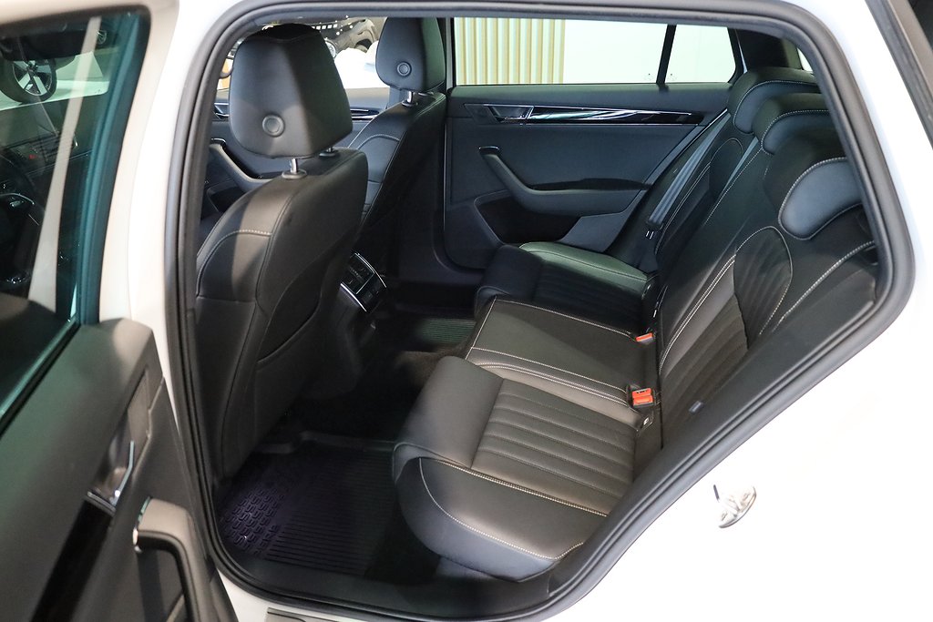 Skoda Superb iV Kombi 1,4 Plug-in Hybrid Business EDT L&K 2021