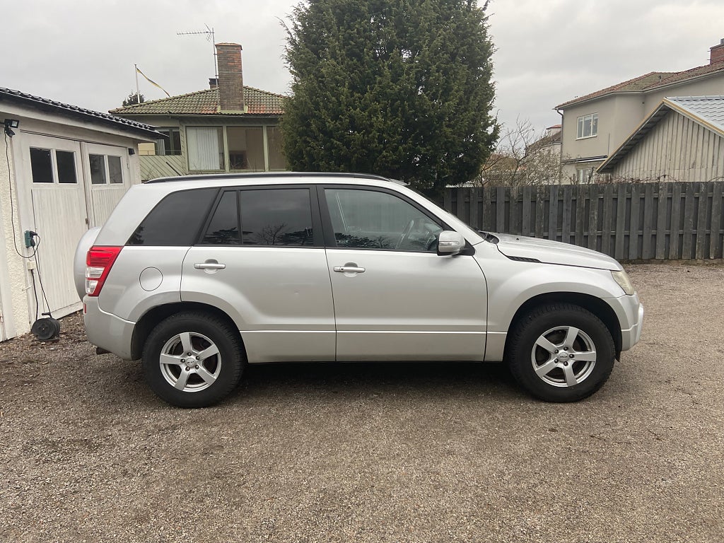 Suzuki Grand Vitara 5-dörrar 2.4 DOHC 16V VVT 4WD Euro 5