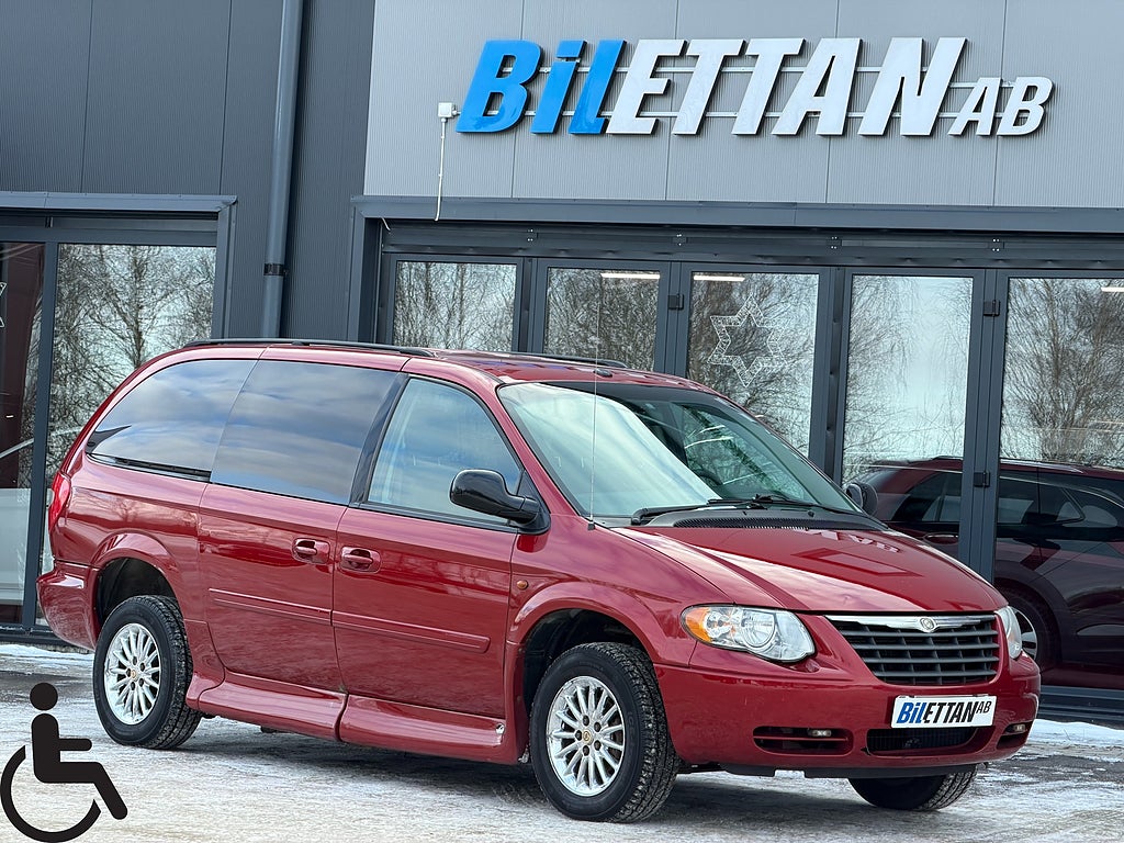 Chrysler Town & Country LWB 3.3 V6|Handikappanpassad|Ramp|Rullstol