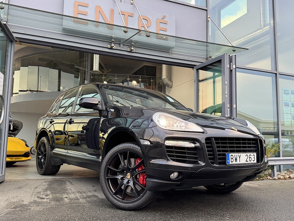Porsche Cayenne Turbo TipTronic S Taklucka & Bose | UNIK