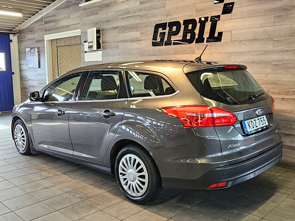 Ford Focus Kombi 1.0 EcoBoost Titanium | Backkamera | Navi